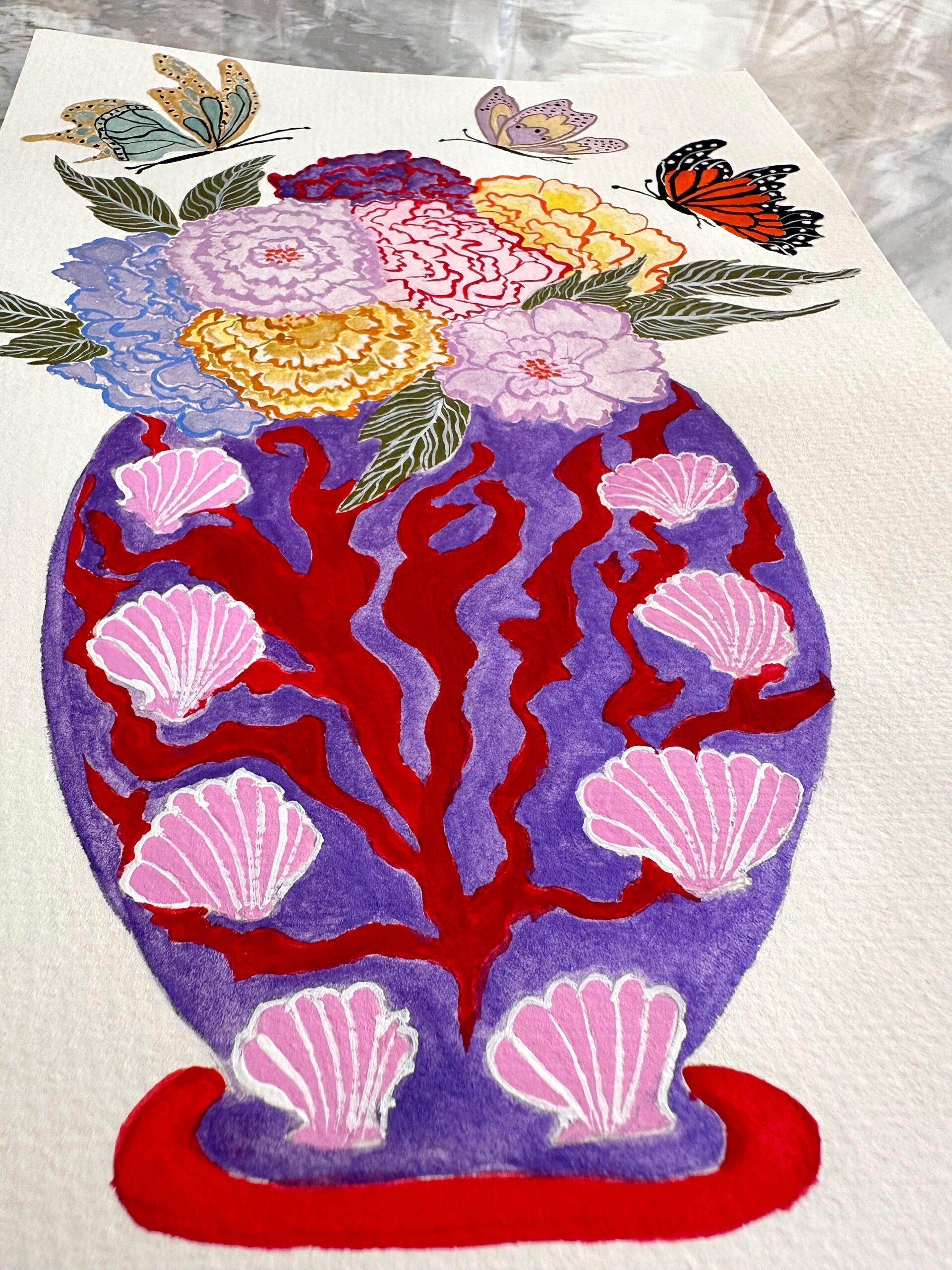 Red Coral and Pink Scallops Vase - Image 4